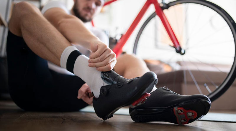 How to Stretch Cycling Shoes to Get a Better Fit?