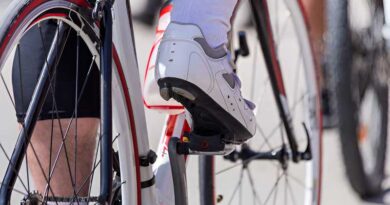 Best Road Bike Shoes for Wide Feet