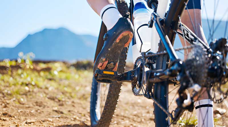 Best Mountain Bike Shoes for Flat Pedals