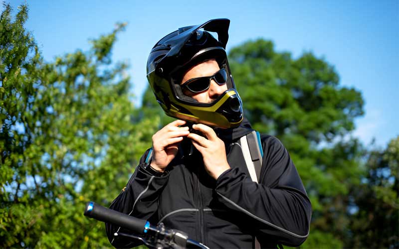 How to Choose Full Face Mountain Bike Helmets?
