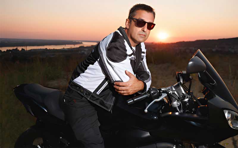 How to Choose Motorcycle Jackets for Hot Weather?
