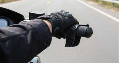 Best Wrist Support for Motorcycle Riding